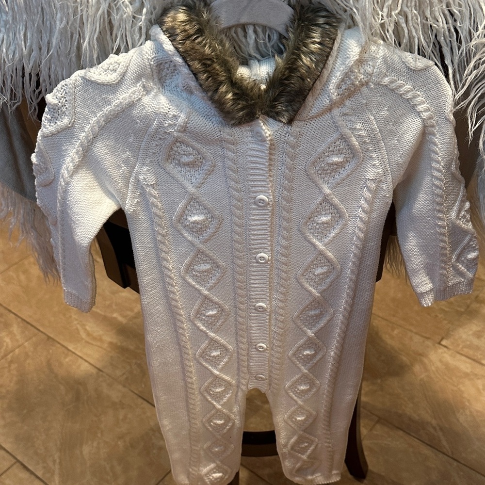 Chic White Knit Baby Jumpsuit with Faux Fur Collar
